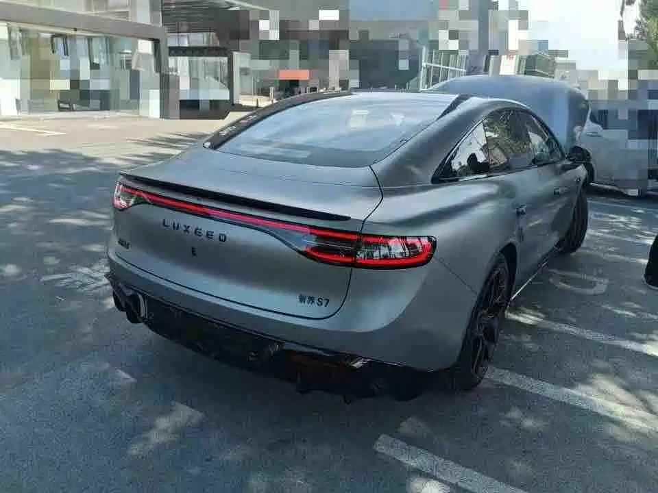 Luxeed Zhijie S7 2025