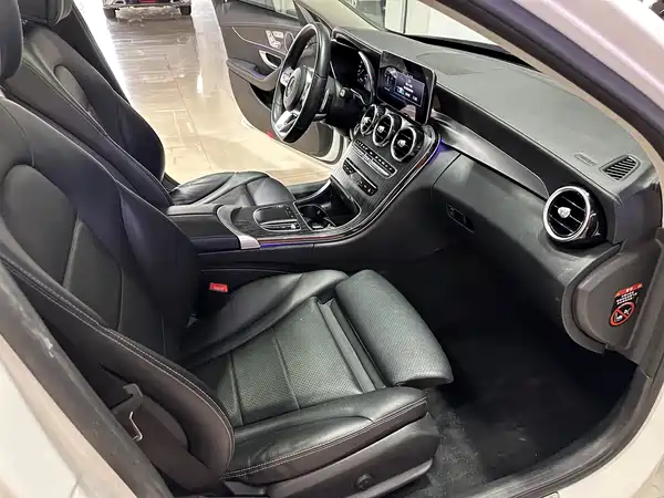 Mercedes-Benz C-Class 2021
