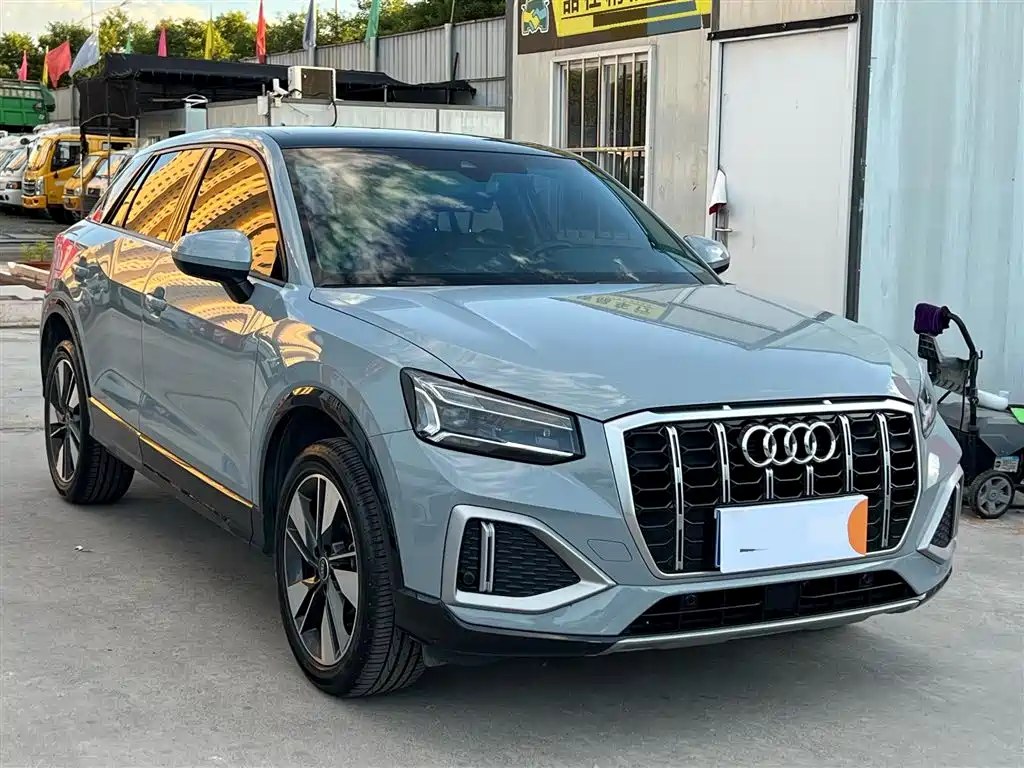 Audi Q2L 2022 — фото 2