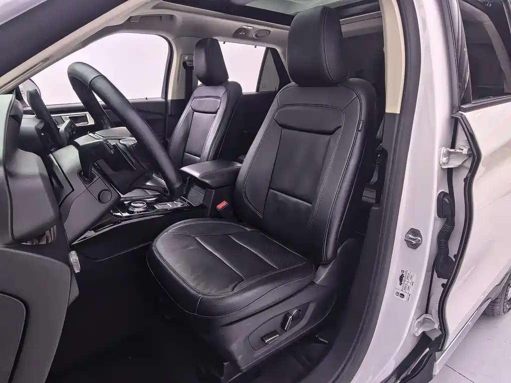 Ford Explorer 2021 — фото 12