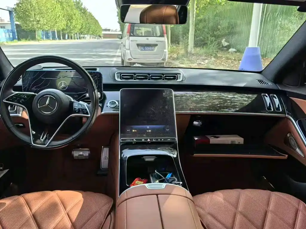 Mercedes-Benz Maybach S-Class 2025
