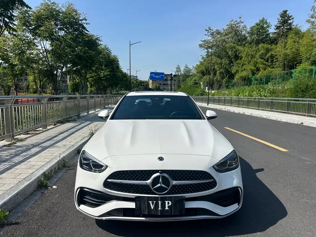 Mercedes-Benz C-Class 2023 — фото 2