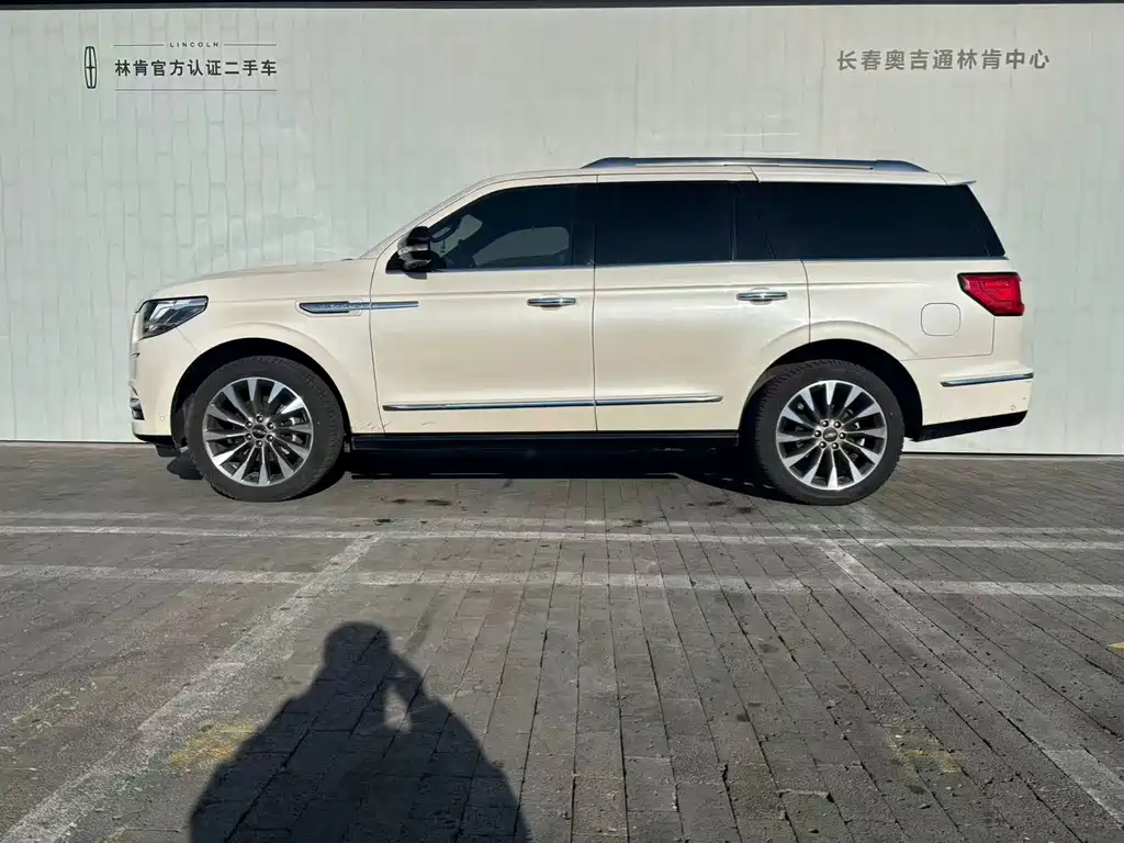 Lincoln Navigator 2018 — фото 3