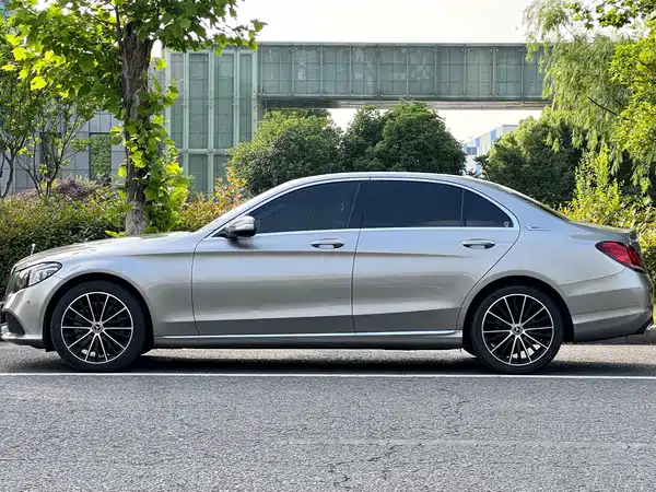 Mercedes-Benz C-Class 2019
