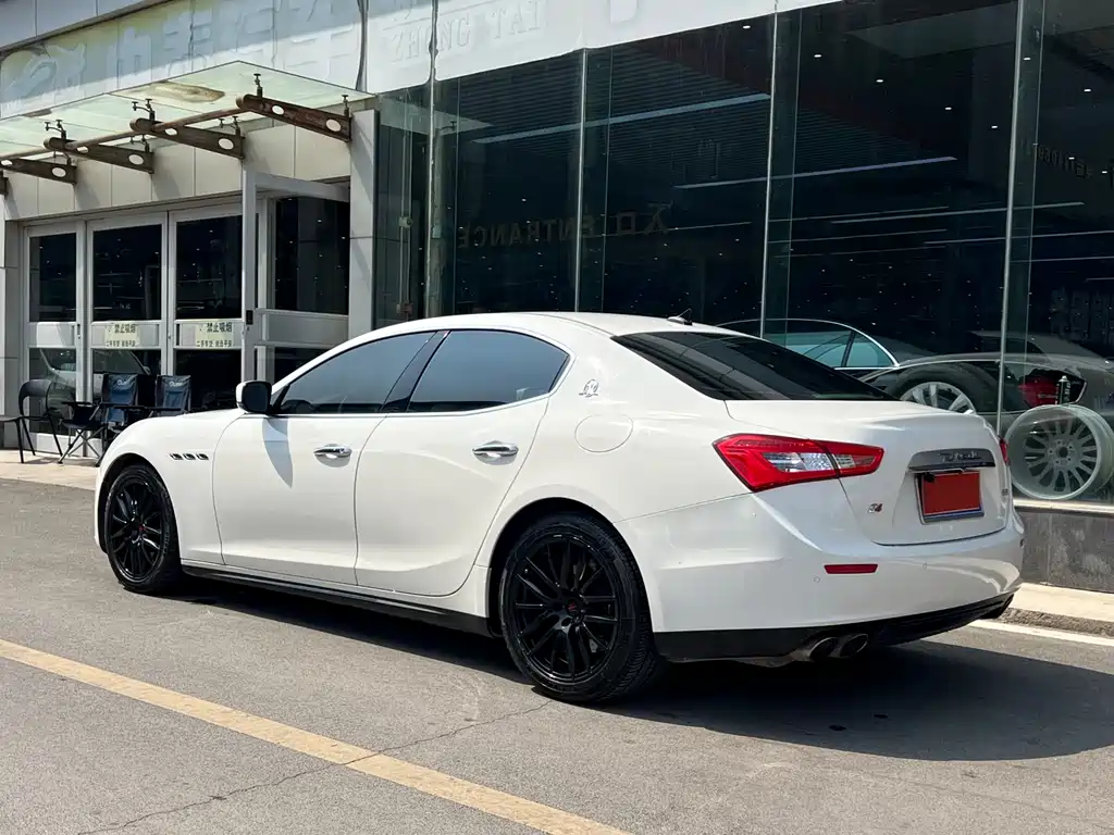 Maserati Ghibli 2015 — фото 4