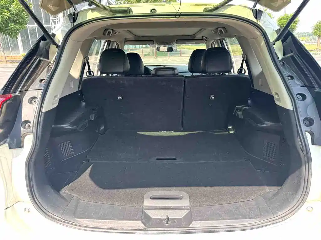 Nissan X-Trail 2018 — фото 10