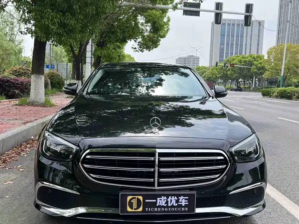 Mercedes-Benz E-Class 2021