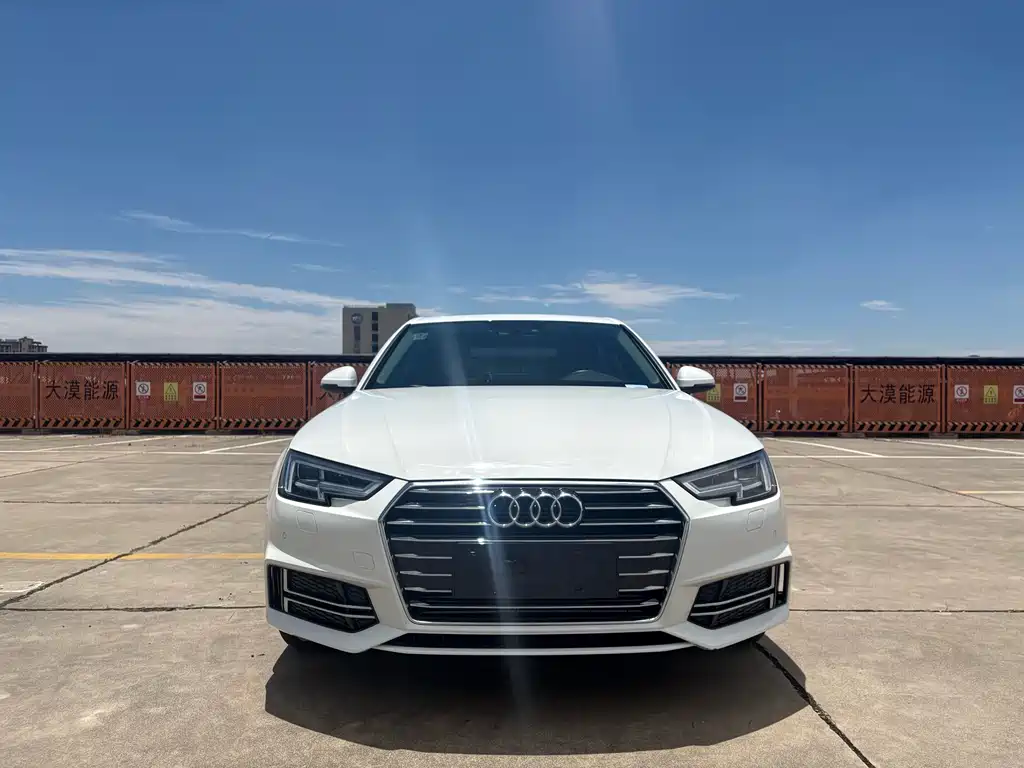 Audi A4L 2019 — фото 2