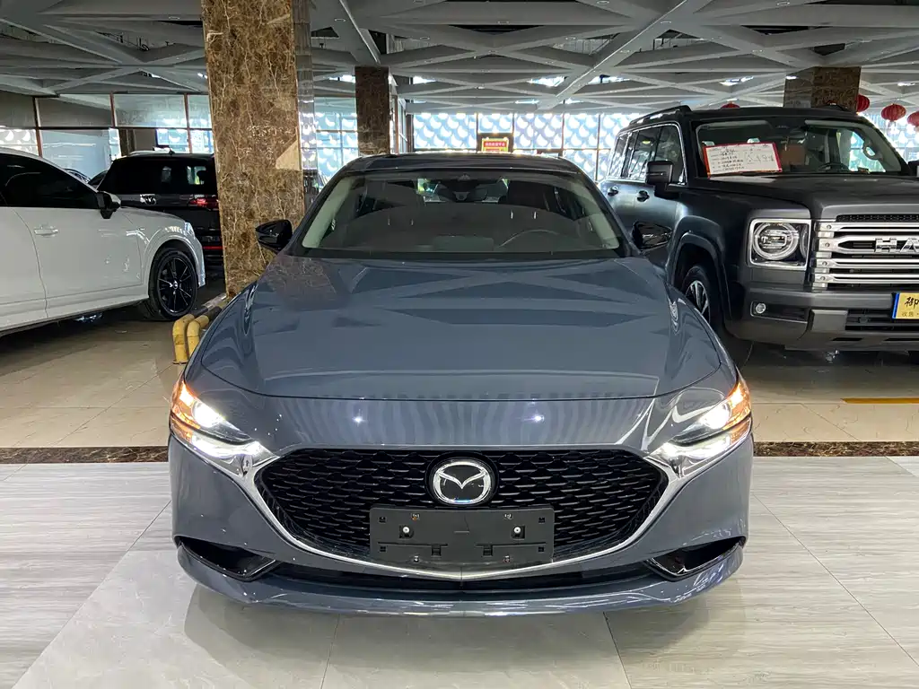 Mazda 3 Axela 2023