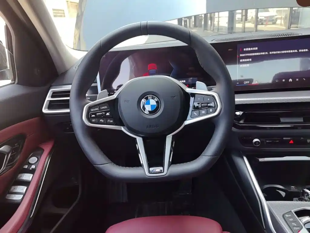BMW 3 Series 2025 — фото 17