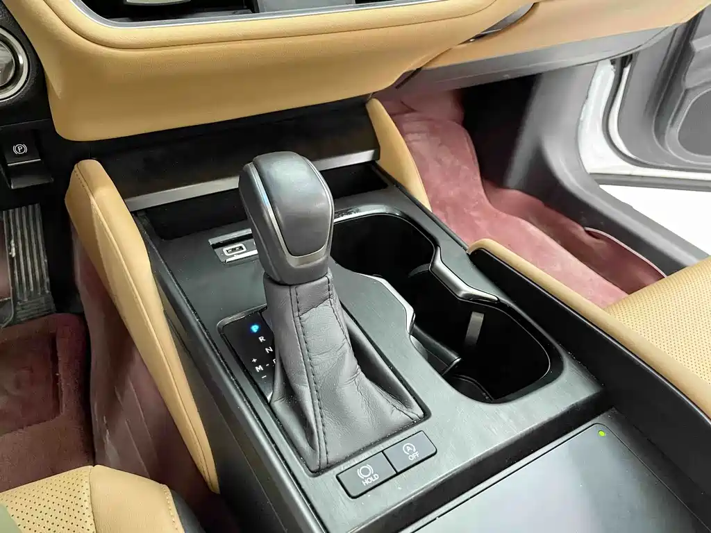 Lexus ES 2025 — фото 14