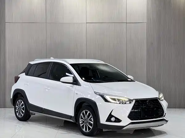 Toyota Yaris L 2022