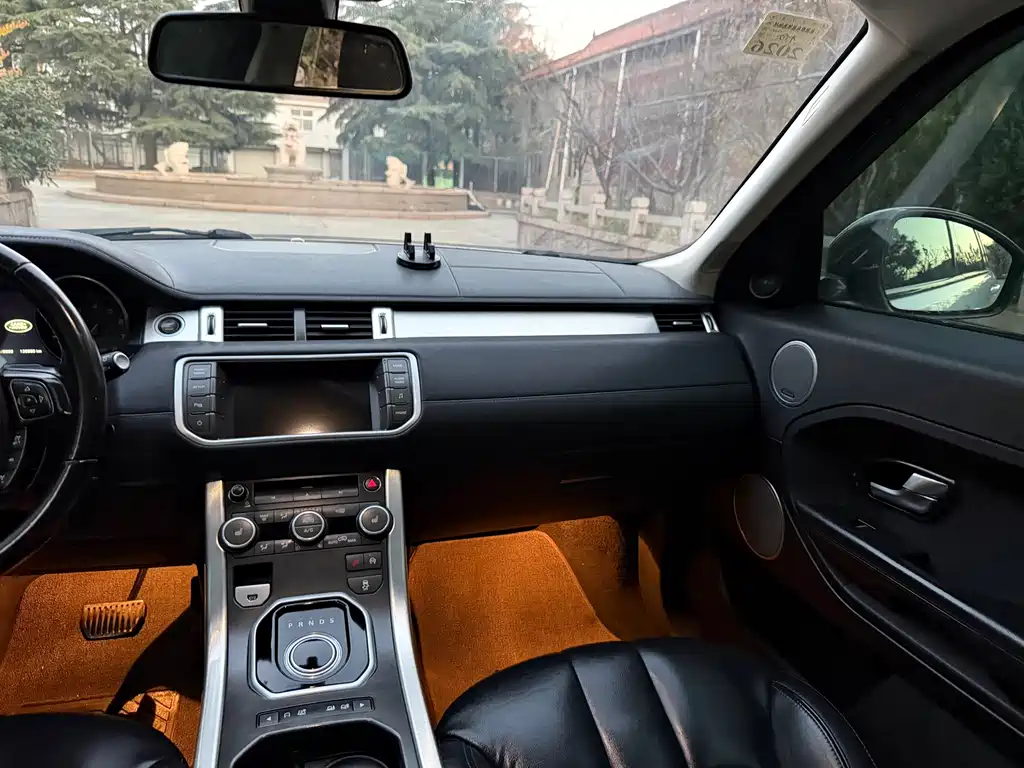 Land Rover Evoque 2016 — фото 9
