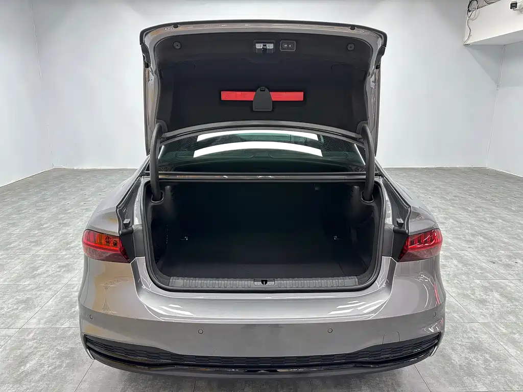 Audi A7L 2023 — фото 19