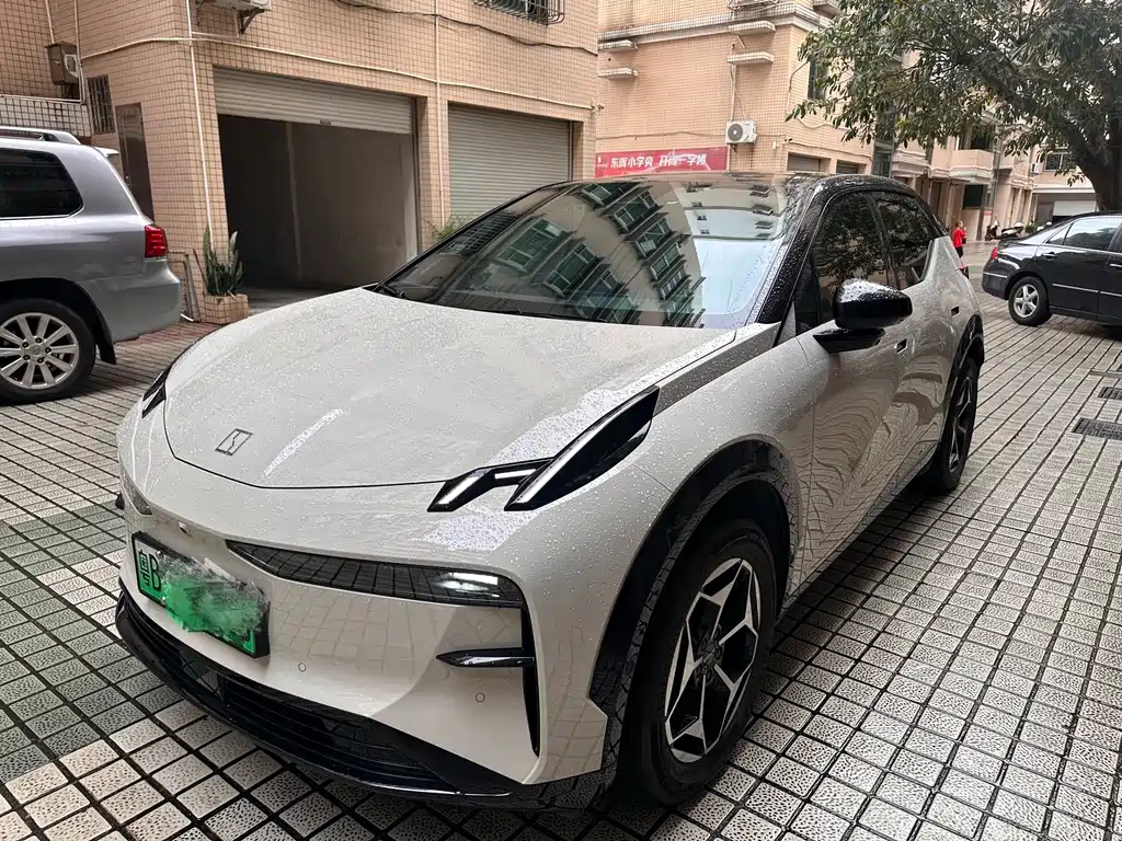 Zeekr X 2025