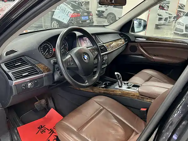 BMW X5 2011