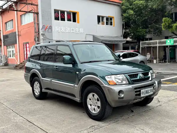 Mitsubishi Pajero 2007