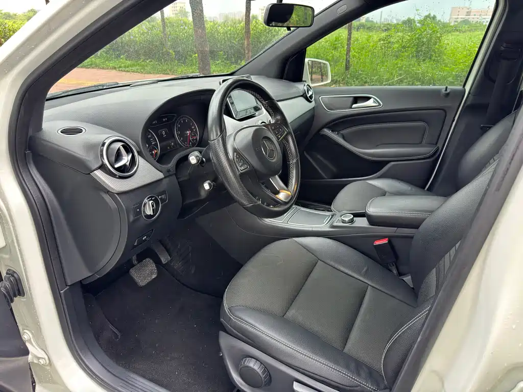 Mercedes-Benz B-Class 2016 — фото 5