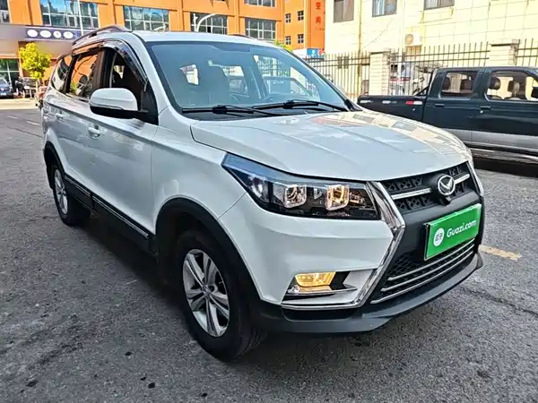 BAIC Huansu S3 2017