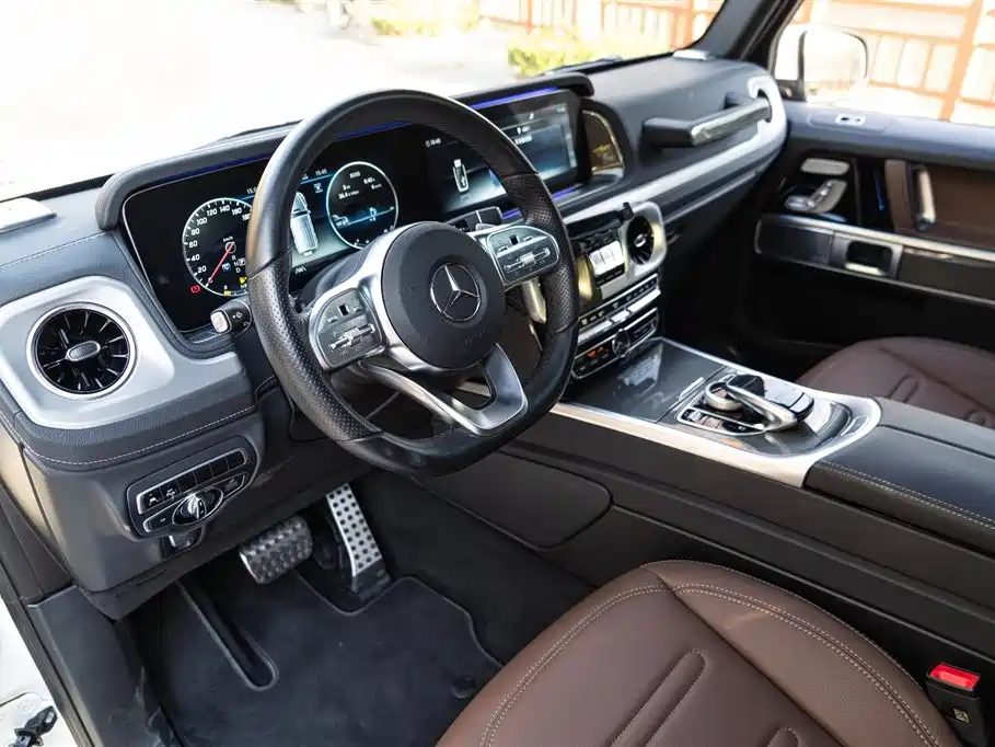 Mercedes-Benz G-Class 2023 — фото 14