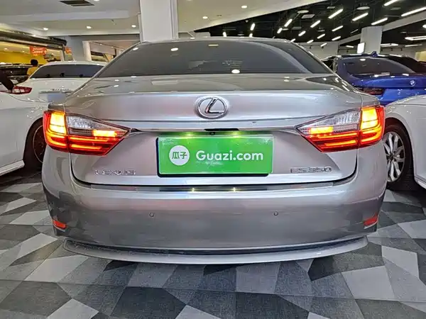 Lexus ES 2015