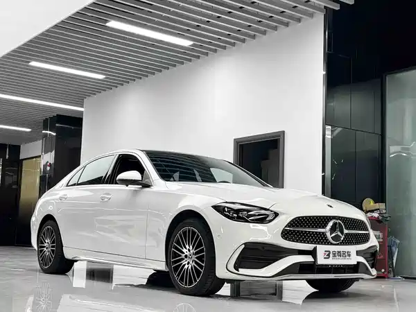 Mercedes-Benz C-Class 2024