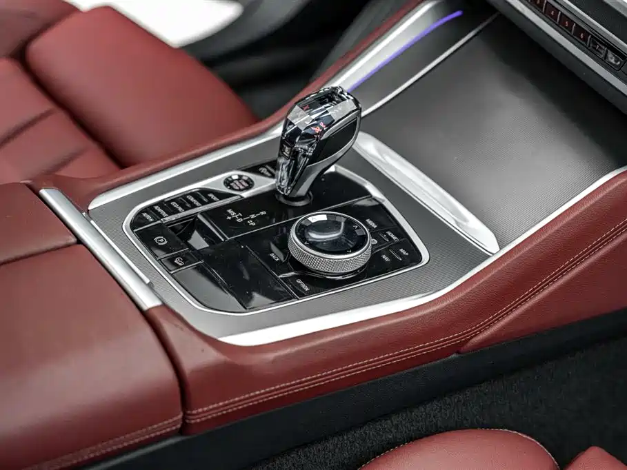 BMW X6 2021 — фото 23