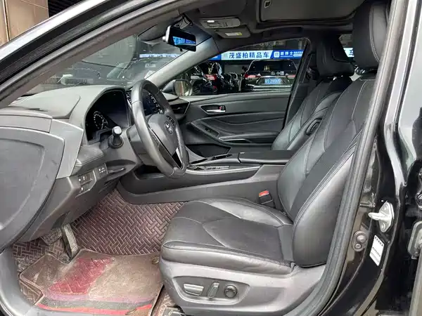 Toyota Avalon 2022