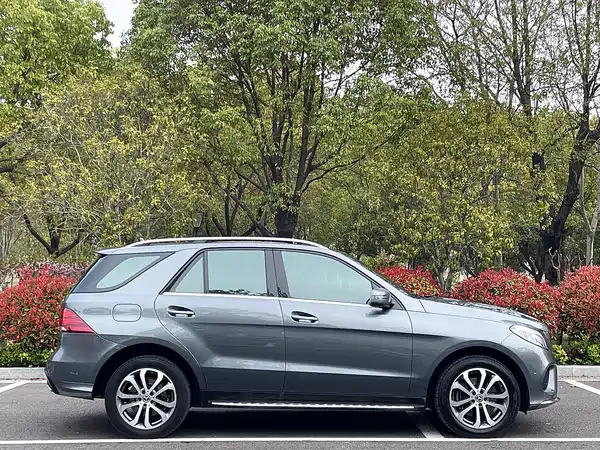 Mercedes-Benz GLE 2017