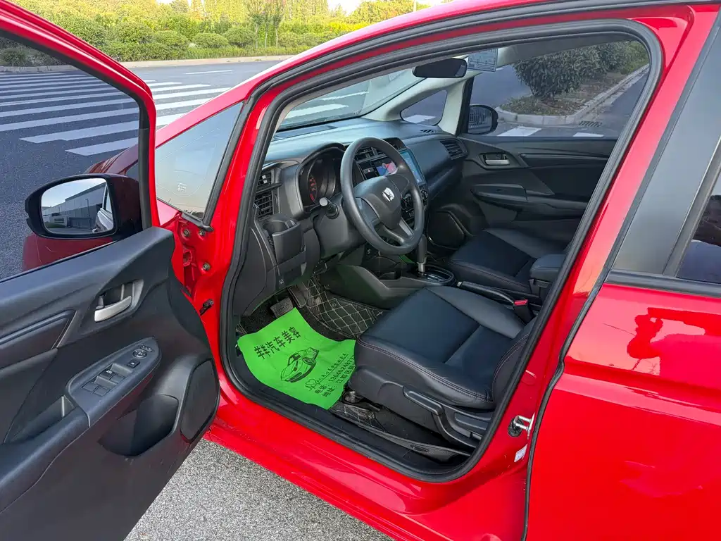 Honda Fit 2018 — фото 4
