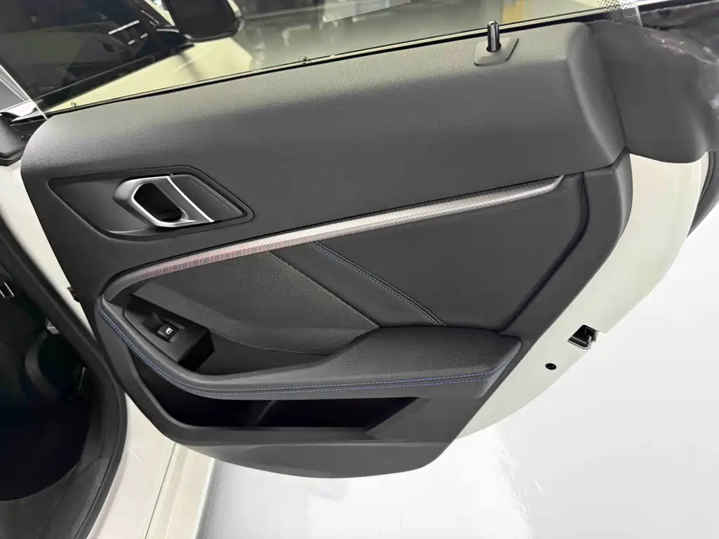 BMW 2 Series 2023 — фото 12