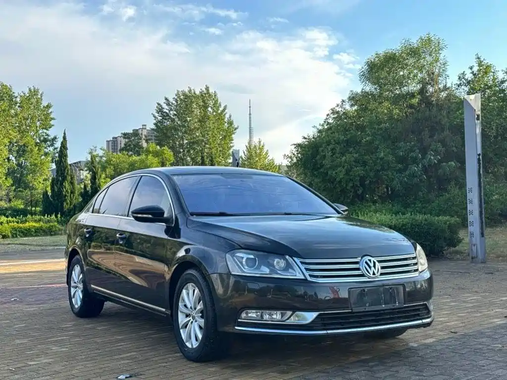 Volkswagen Magotan 2012