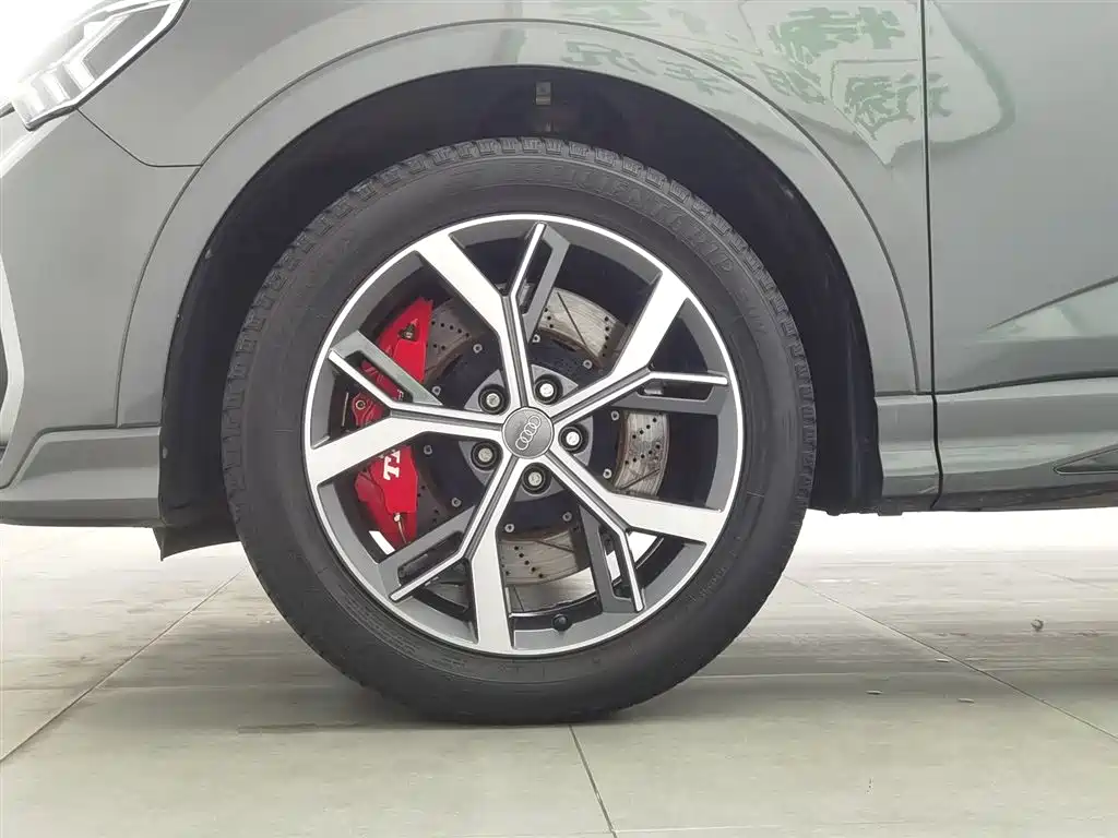 Audi Q3 Sportback 2020 — фото 17