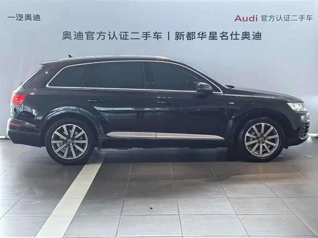 Audi Q7 2018 — фото 5