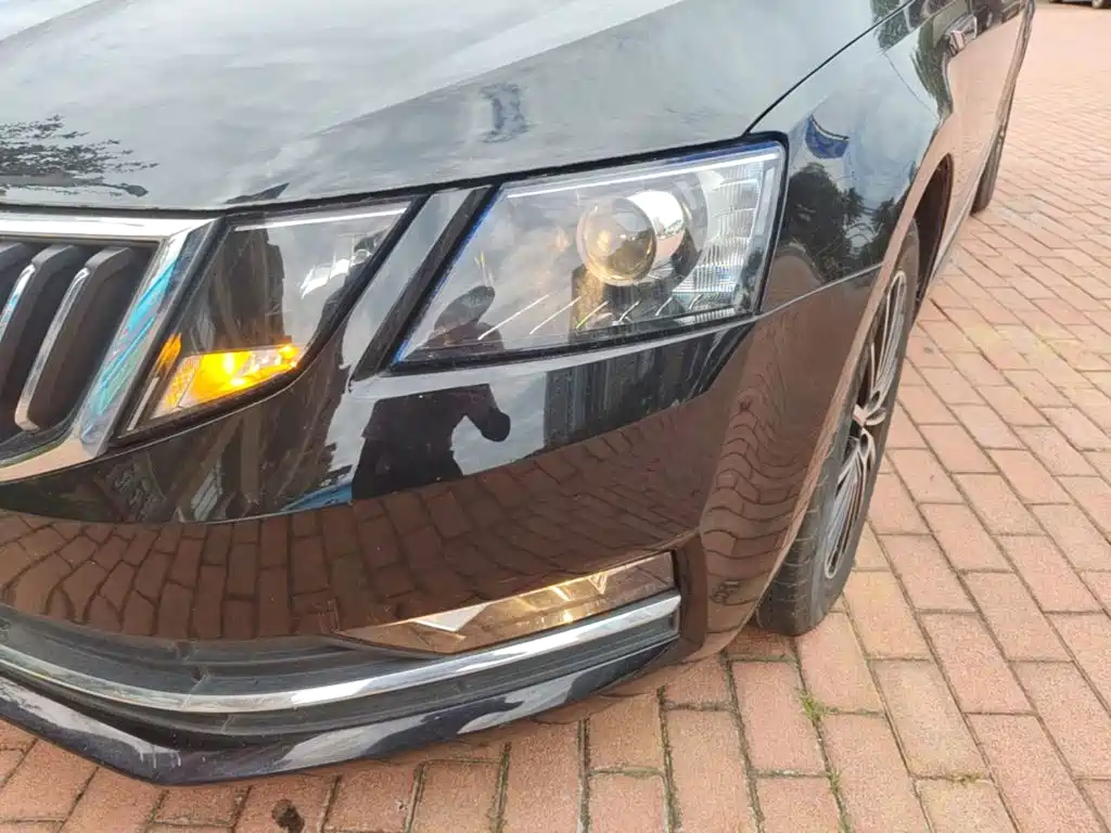 Skoda Octavia 2018 — фото 24