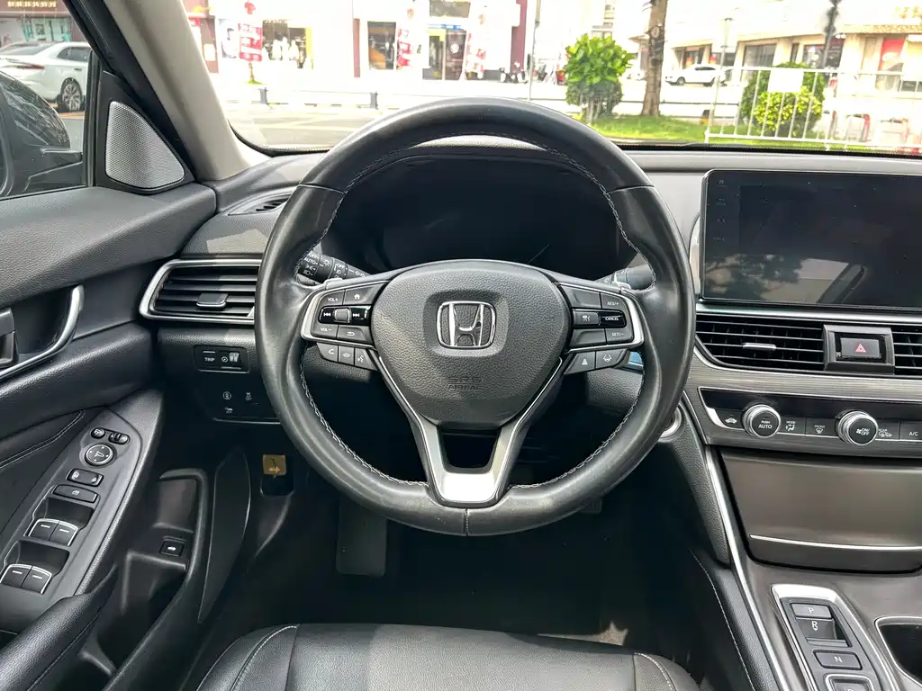 Honda Accord 2022 — фото 14