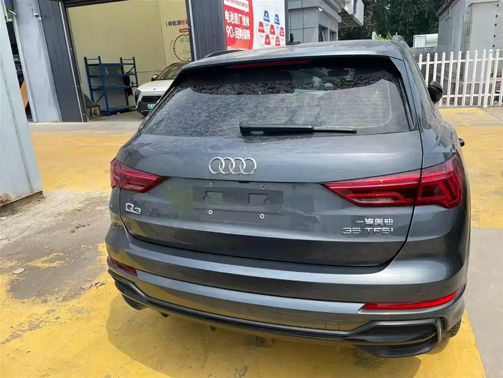Audi Q3 2023 — фото 12