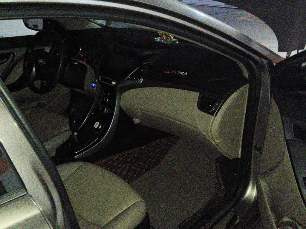 Hyundai Elantra Langdong 2017 — фото 20
