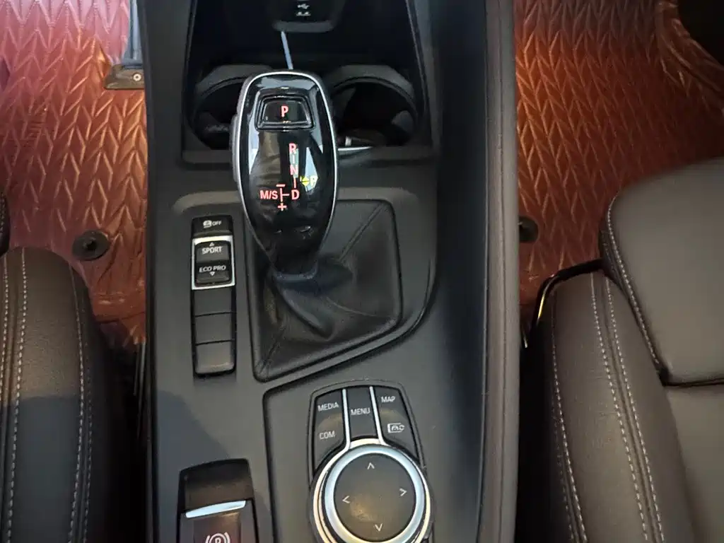 BMW X1 2022 — фото 18