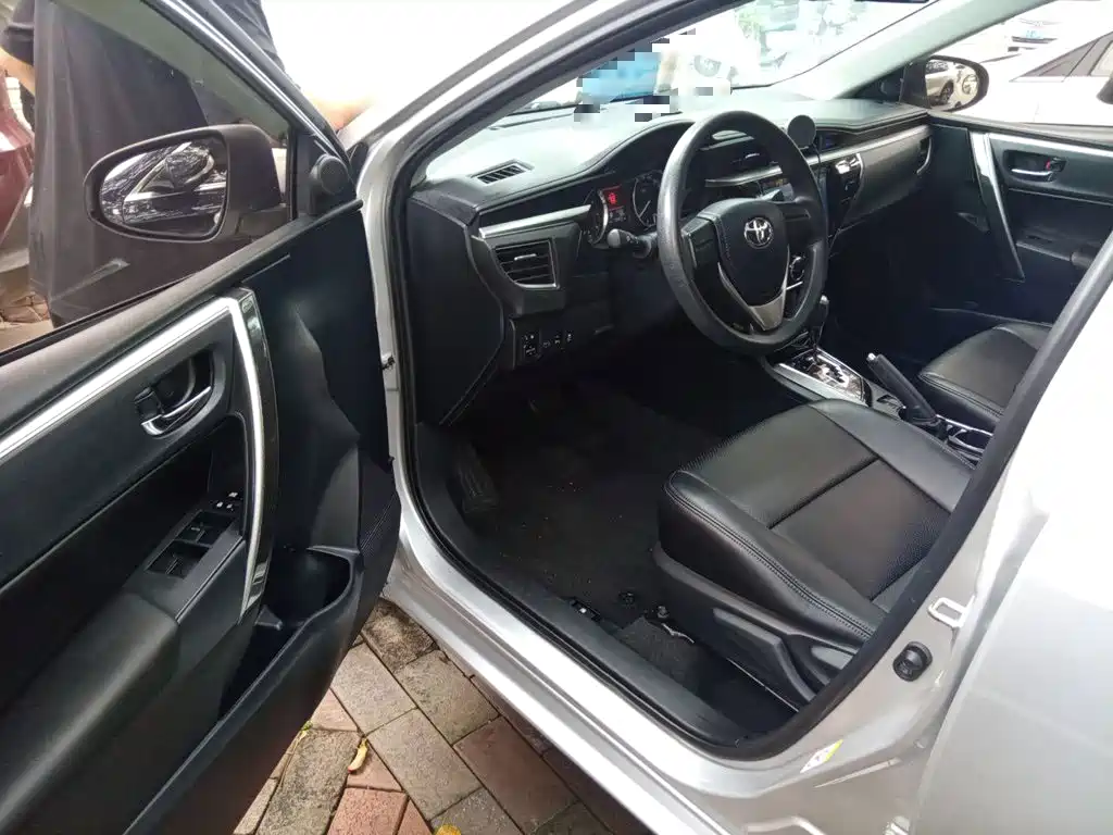 Toyota Corolla 2017 — фото 17