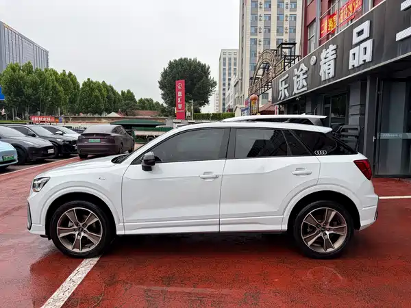Audi Q2L 2022