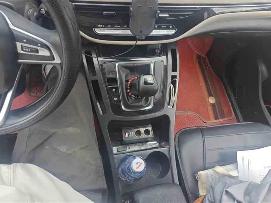 GAC Motor Trumpchi M6 2020 — фото 16