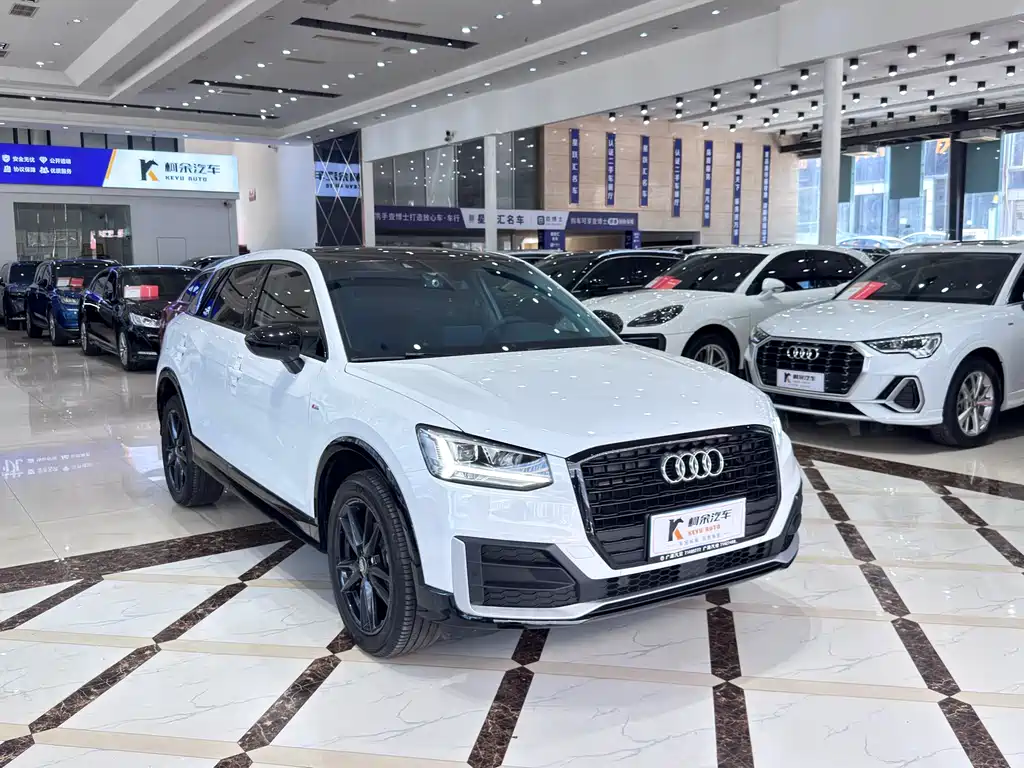 Audi Q2L 2021