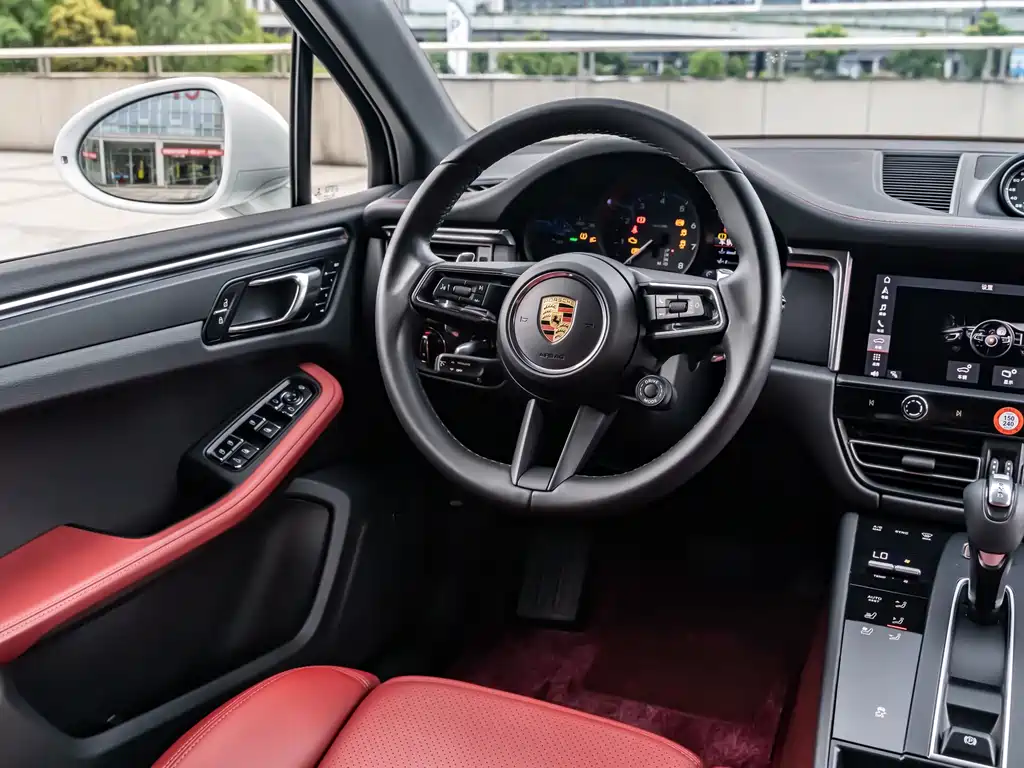 Porsche Macan 2023 — фото 21