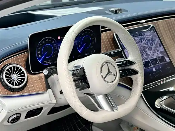 Mercedes-Benz EQE 2024