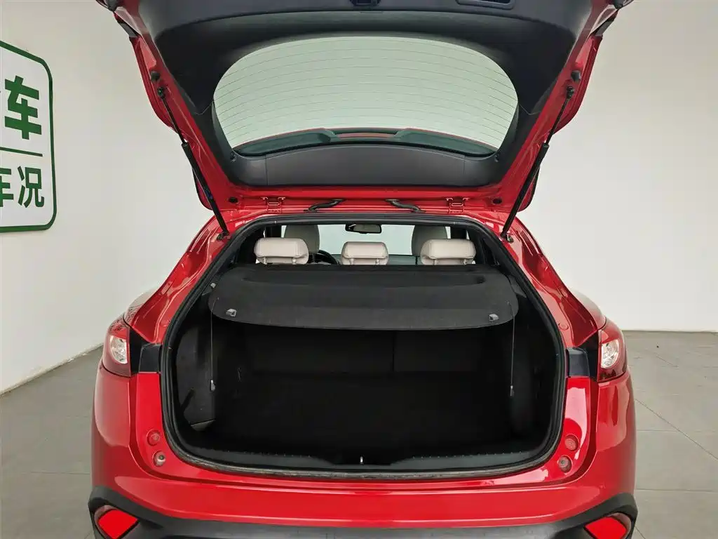 Mazda CX-4 2016 — фото 16