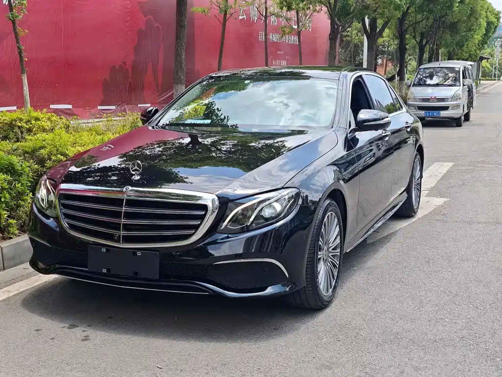 Mercedes-Benz E-Class 2019 — фото 3