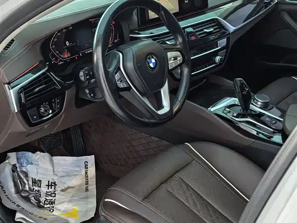 BMW 5 Series 2021
