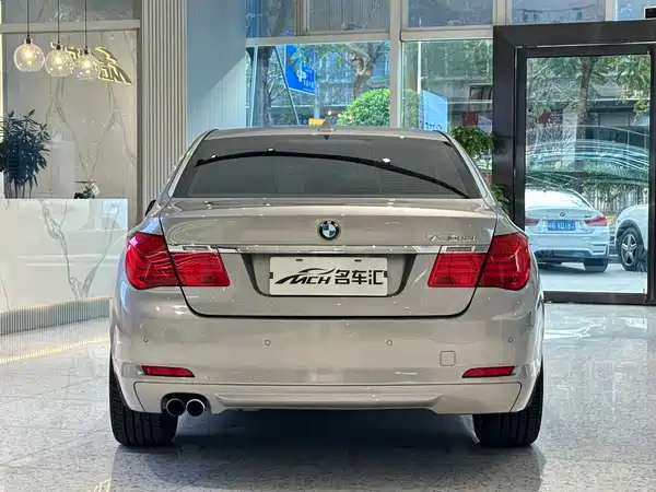 BMW 7 Series 2011