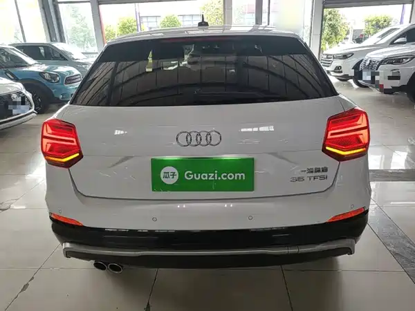 Audi Q2L 2021